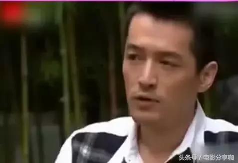 胡歌薛佳凝当初为什么分手?胡歌亲口回应!一谈薛佳凝就掉泪