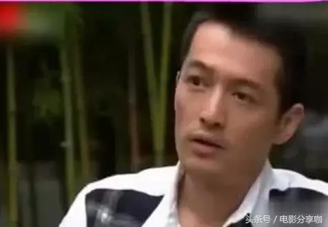 胡歌薛佳凝当初为什么分手?胡歌亲口回应!一谈薛佳凝就掉泪