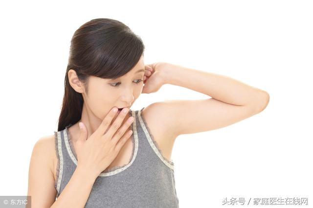 背上为什么会长痘痘?无非是这4个原因,3招教你快速消除!