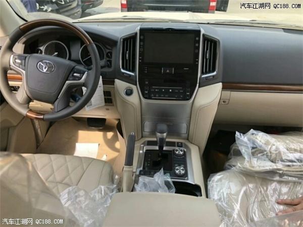 18款陆地巡洋舰5700最新报价 现车配置车型详解及动力参数