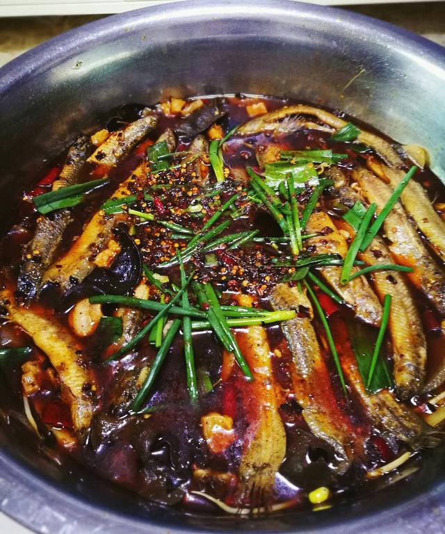 泥鳅怎么做最好吃?圆子带你挑泥鳅,这19款泥鳅做法学到就赚到!
