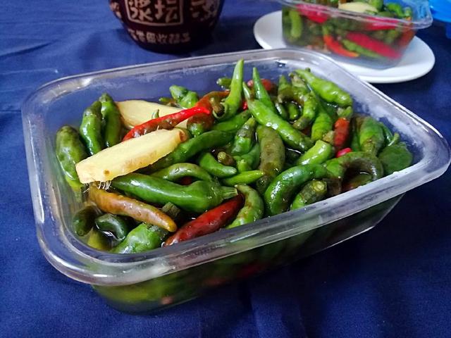最好吃的泡辣椒做法,我家每周必做,一口一个,开胃又下饭