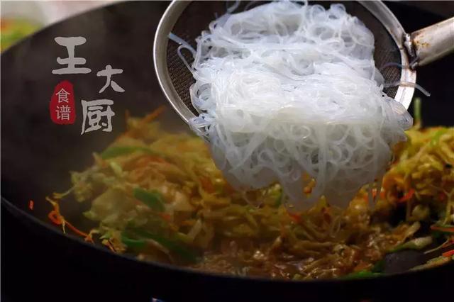 切得细丝丝的大头菜炒粉丝,居然能这么好吃!