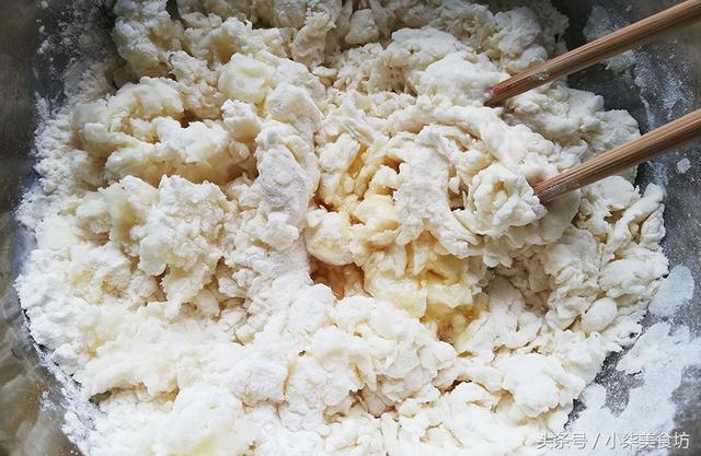 牛肉馅饼的最快速做法,不发面,不饧面,咬一口满嘴香,营养健康
