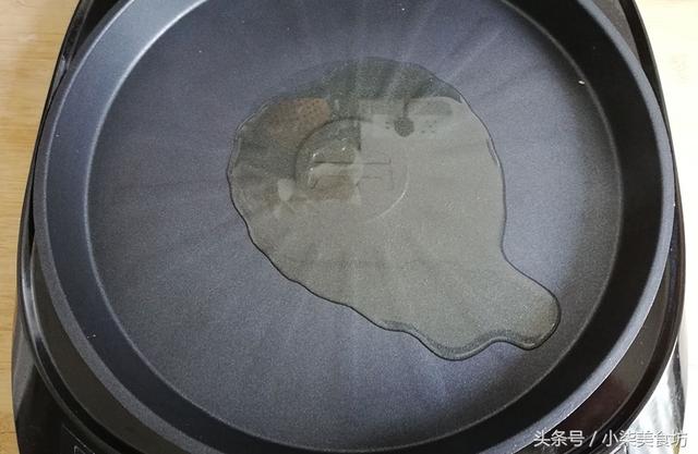 牛肉馅饼的最快速做法,不发面,不饧面,咬一口满嘴香,营养健康