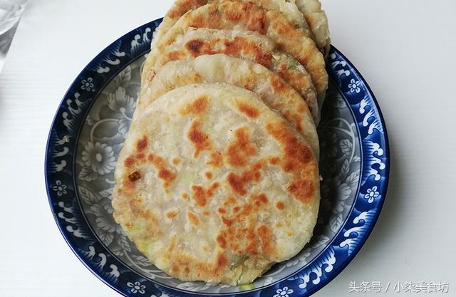 牛肉馅饼的最快速做法,不发面,不饧面,咬一口满嘴香,营养健康