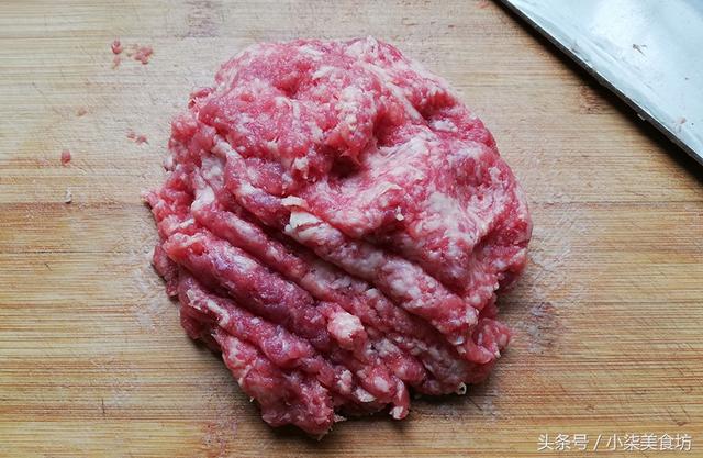 牛肉馅饼的最快速做法,不发面,不饧面,咬一口满嘴香,营养健康