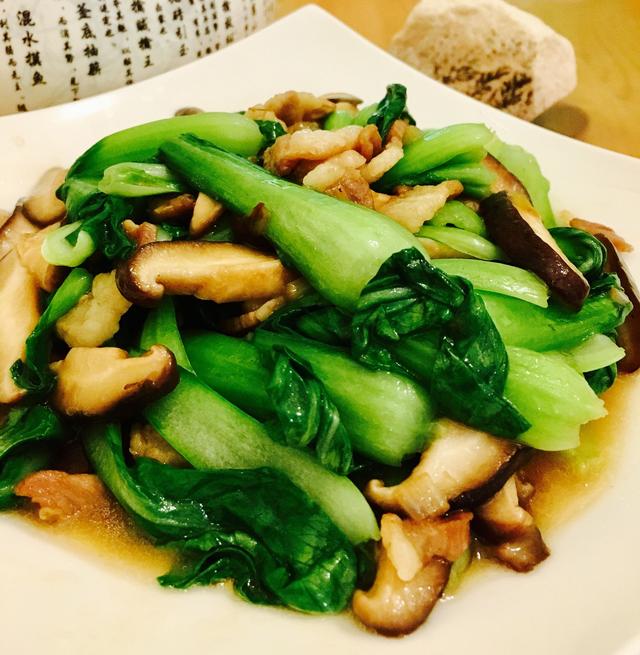 青菜炒香菇怎么做好吃