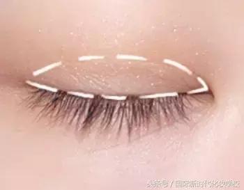 眼影怎么画好看图解 眼影的画法步骤图,Get了
