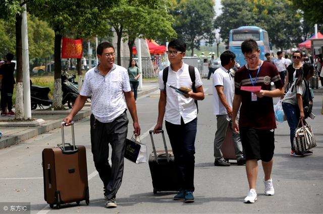 赚钱方法:分享一套适合大学生网络兼职的赚钱方法,每天收入200+