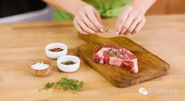 米其林大厨的12个煎牛排技巧!