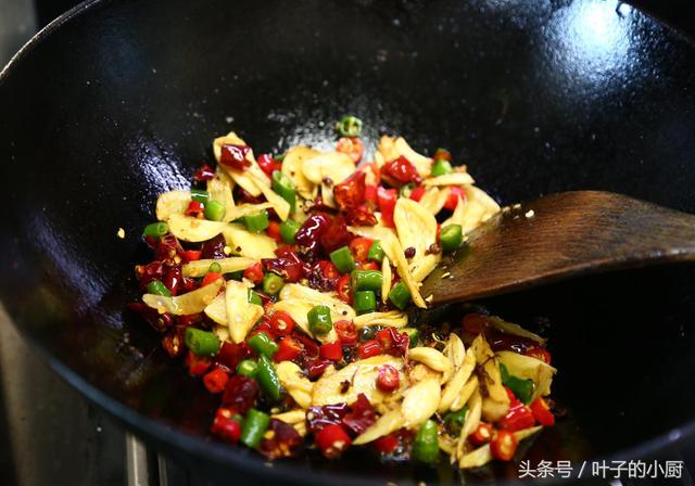 18步详解香辣蟹正宗做法,香得能吃下3碗饭!