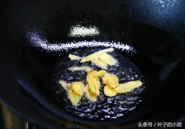 18步详解香辣蟹正宗做法,香得能吃下3碗饭!