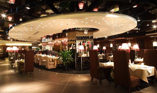 生意冷清的牛排店用了新方法后,一天进客300人,营业额翻10倍