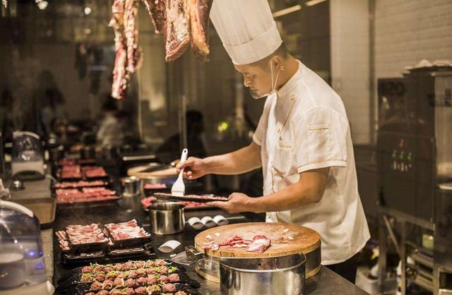 火锅店老板最头疼的问题:没生意、顾客少!营销技巧是生存的关键