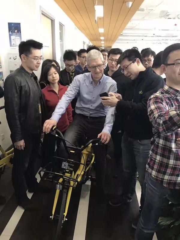 库克这8年,如何带领苹果市值攀升万亿?