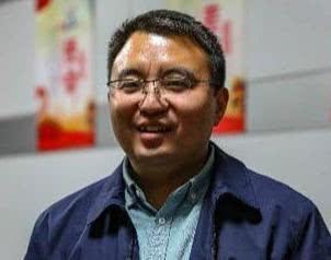 80后博士副县长在线卖扒鸡,一口气吃4只,2天卖出1000多只