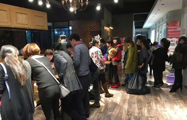 客户微信群如何运营？做好这三步，精确锁定顾客提高转化