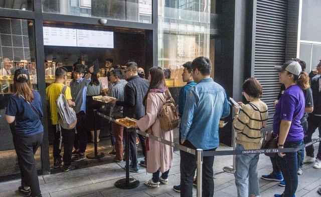 同样是实体店，为什么你的生意这么差？怎么吸引更多顾客进店？