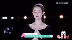 张艺凡第一次当众唱歌